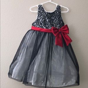 Girls Youngland fancy dress size 5T